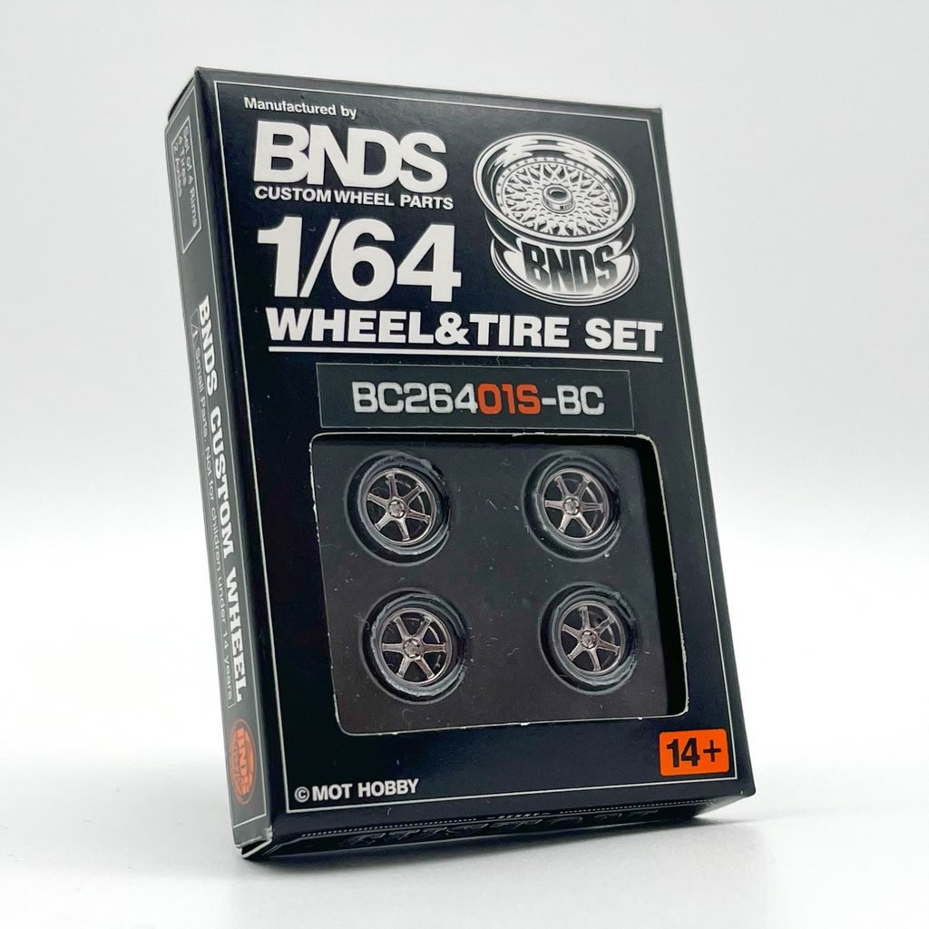 Mot Hobby BNDS-Mot Hobby BNDS Wheel &amp; Tire Set Bronce Chrome ABS Felgen &amp; Reifen BC26401S-BC 1:64 - Spielwaren-Bunjaku